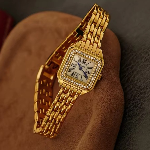 Panthere Classic Rectangle Gold Crystal Watch - Picture 11 of 17